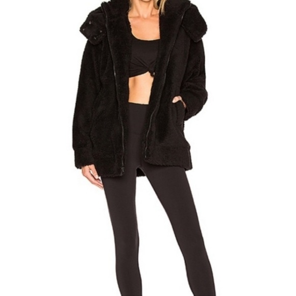 ALO Yoga Norte Black Faux Sherpa Jacket Coat Size Medium Revolve - Picture 2 of 14